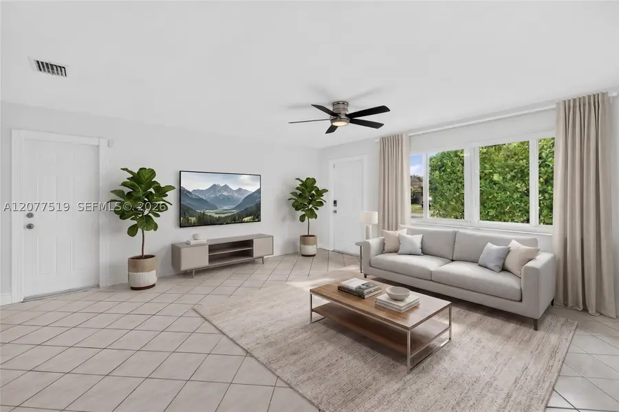 2061 SW 38th Ave, Fort Lauderdale, FL 33312 - #2