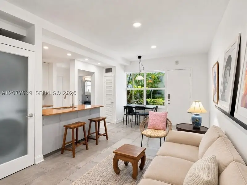 910 Bay Dr #15, Miami Beach, FL 33141 - #3