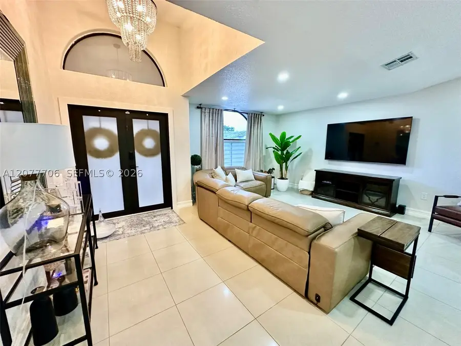 9021 NW 150th Ter, Miami Lakes, FL 33018 - #3