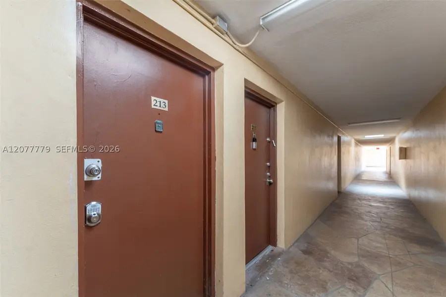 13700 SW 62nd St #213, Miami, FL 33183 - #2