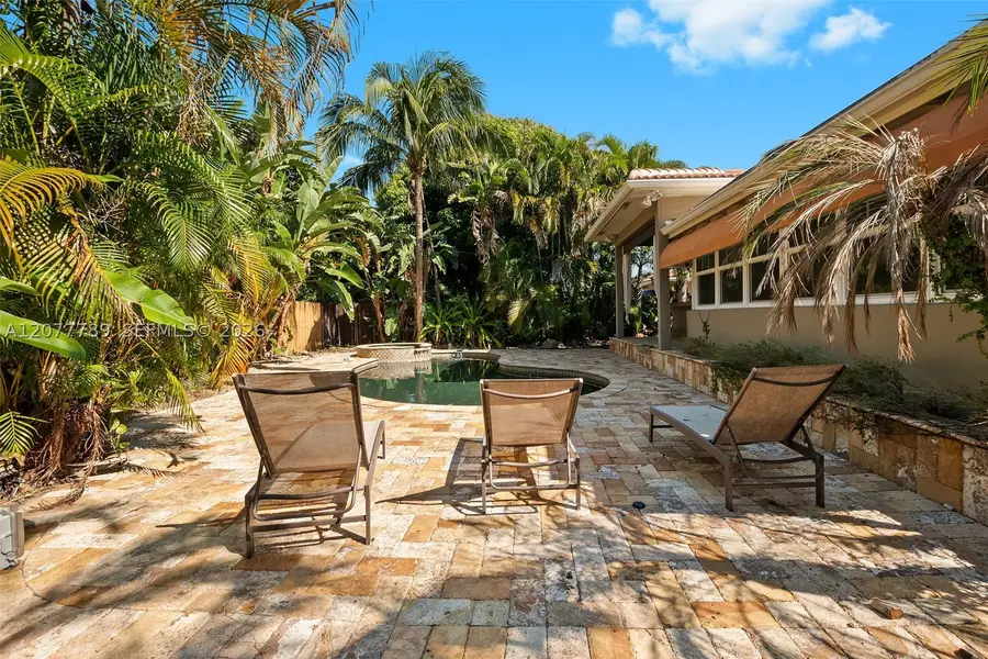 2725 NE 21st Ave, Fort Lauderdale, FL 33306 - #2