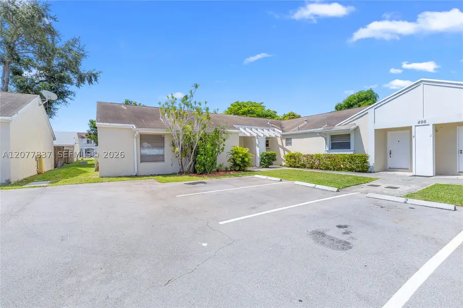 886 NE 214th Ln #4, Miami, FL 33179 - #2