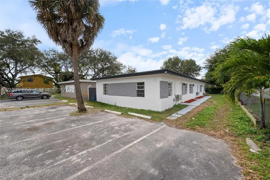 417 NW 15th Ave, Fort Lauderdale, FL 33311 - #2