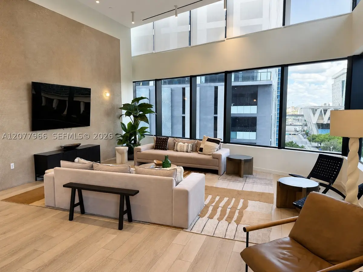 225 N Miami Ave #2810, Miami, FL 33128 - #1