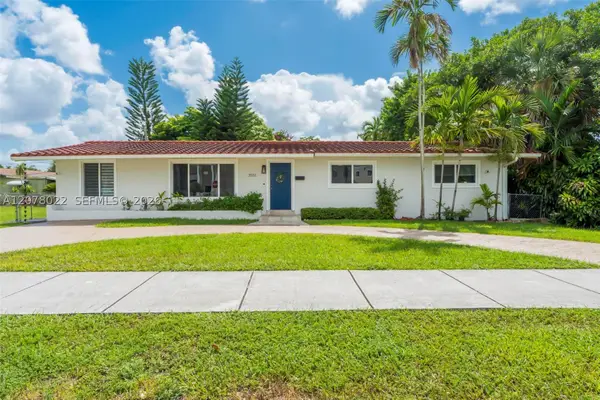 3551 SW 97th Ave, Miami, FL 33165