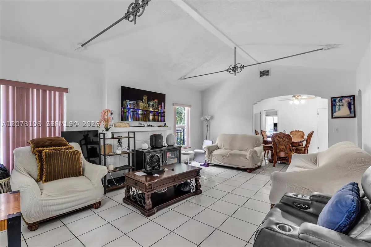 4727 NE 1st Ct, Miami, FL 33137 - #1