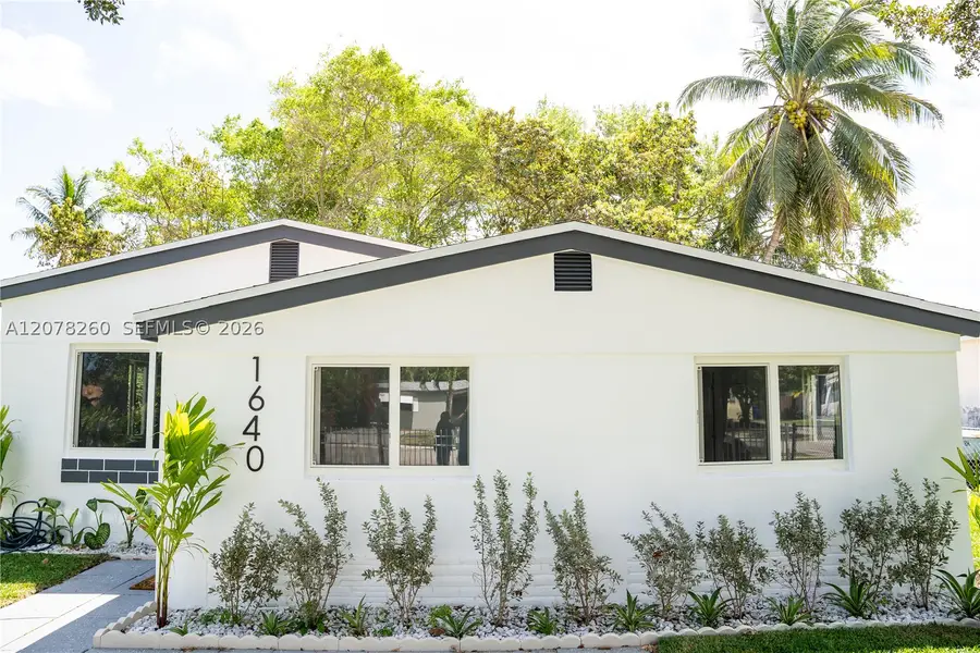 1640 NE 172nd St, North Miami Beach, FL 33162 - #2