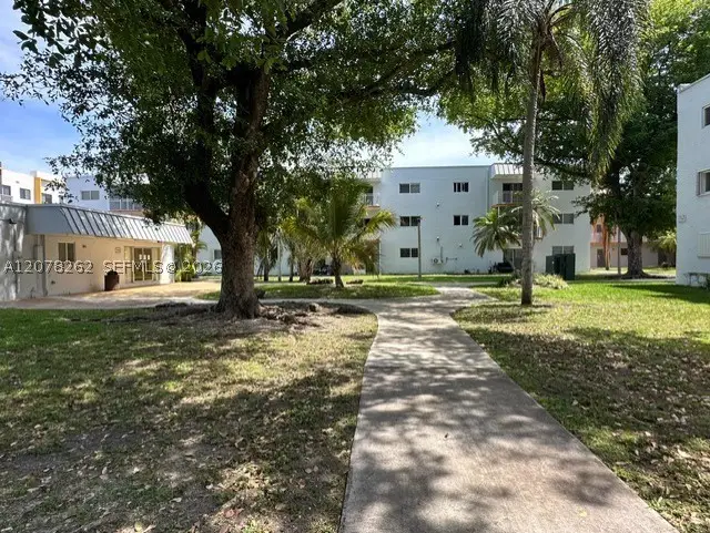 11301 SW 200th St #104-A, Miami, FL 33157 - #2