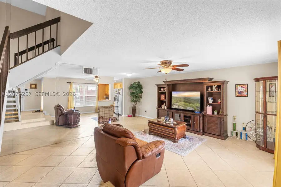 1231 W Fairway Rd, Pembroke Pines, FL 33026 - #3