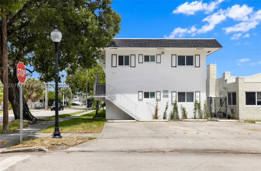 1859 Lincoln St, Hollywood, FL 33020 - #2