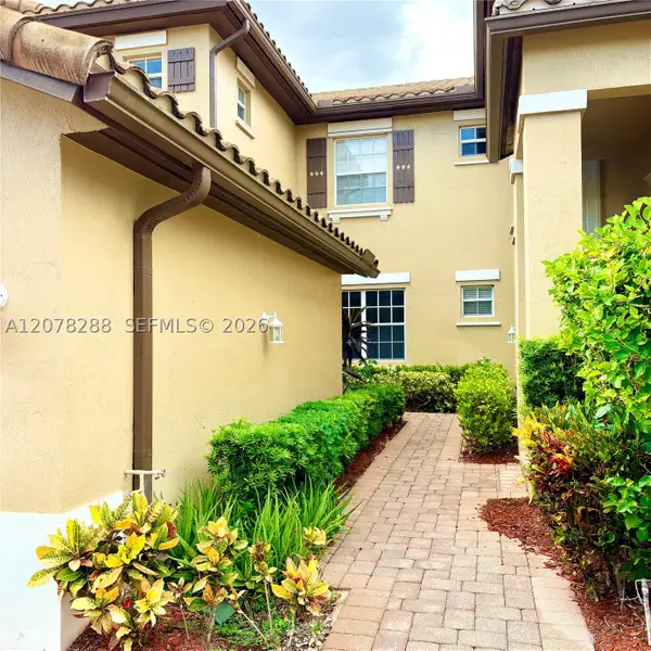 8351 NW 128th Ln #22-B, Parkland, FL 33076