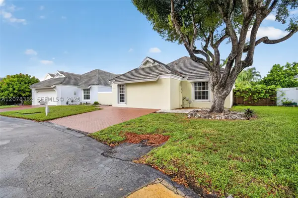 9943 NW 47th Ter, Doral, FL 33178