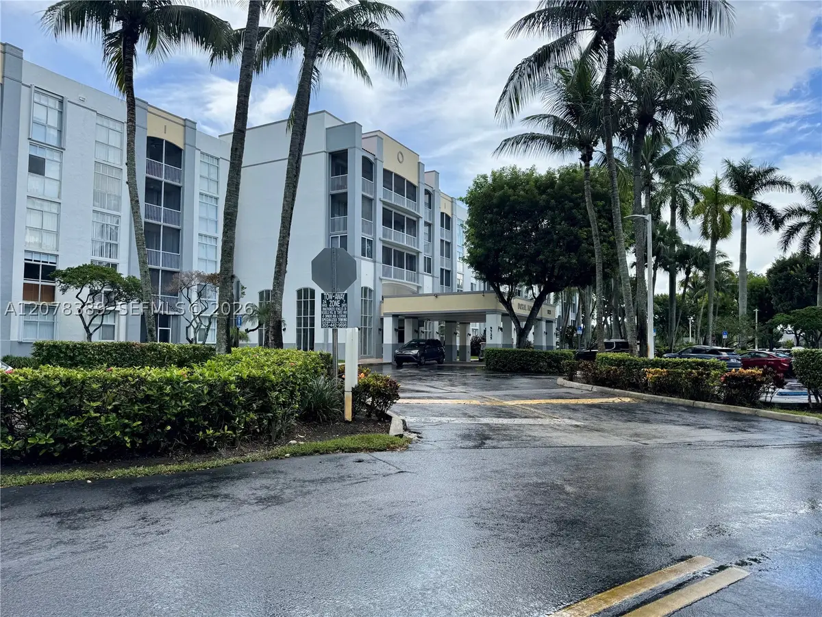 9725 NW 52nd St #109, Doral, FL 33178 - #1