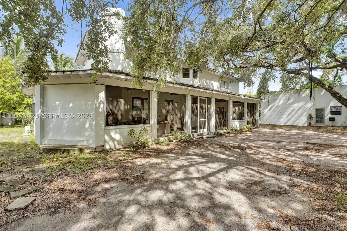 937 NE 171st St, Miami, FL 33162 - #1