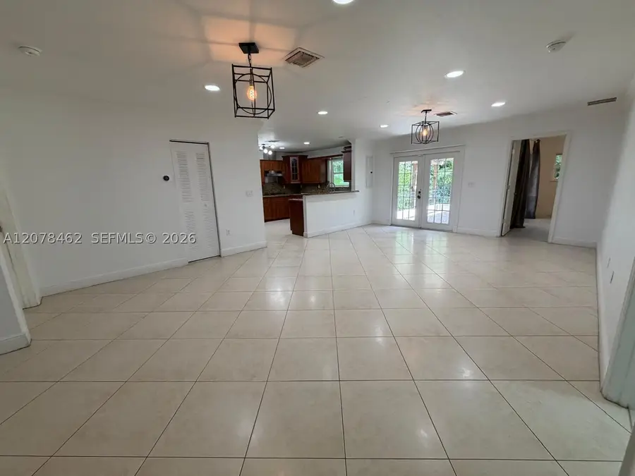 250 NE 87th St, El Portal, FL 33138 - #3