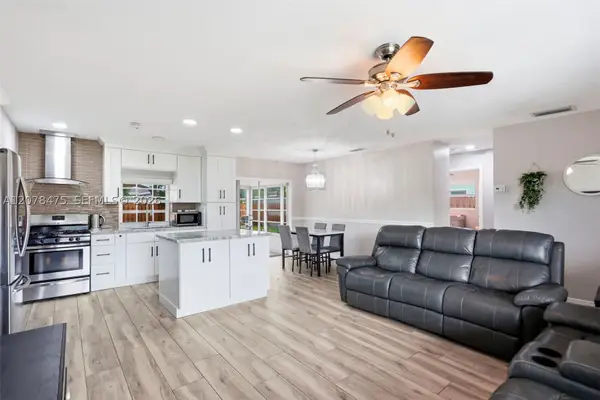8397 NW 25th Ct, Sunrise, FL 33322