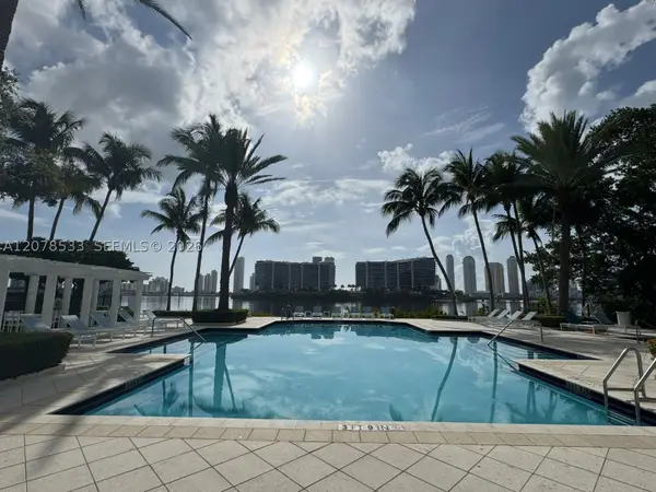 3235 NE 184th St #11103, Aventura, FL 33160