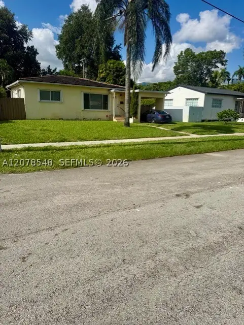 270 NE 169th St, North Miami Beach, FL 33162 - #2
