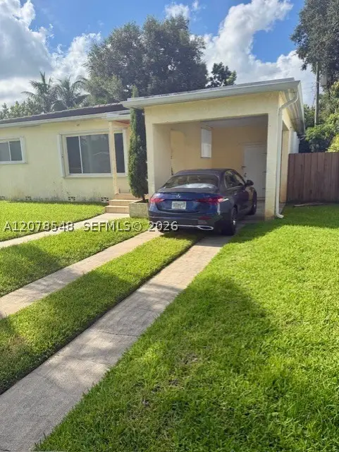 270 NE 169th St, North Miami Beach, FL 33162 - #3