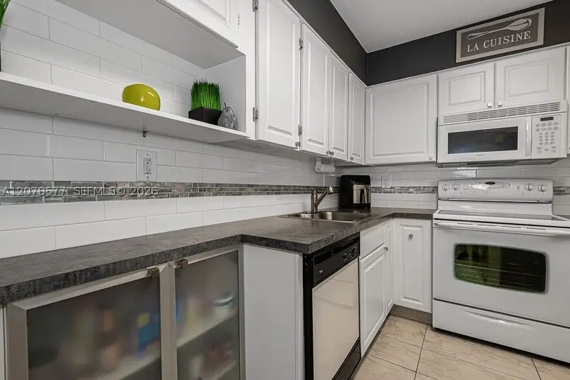 17800 Atlantic Blvd #203, Sunny Isles Beach, FL 33160 - #2