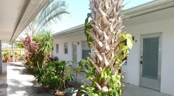 1746 N 3rd Ave N #10, Lake Worth, FL 33460