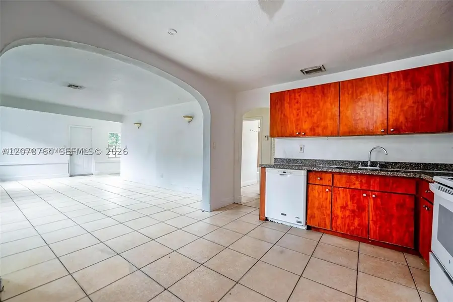 2800 SW 16th Ter, Miami, FL 33145 - #2
