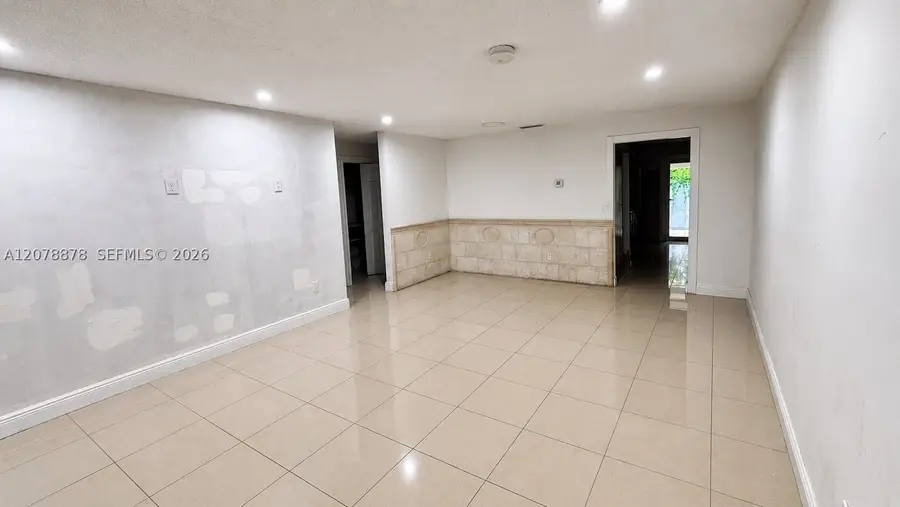 18820 NW 45th Ave, Miami Gardens, FL 33055 - #2