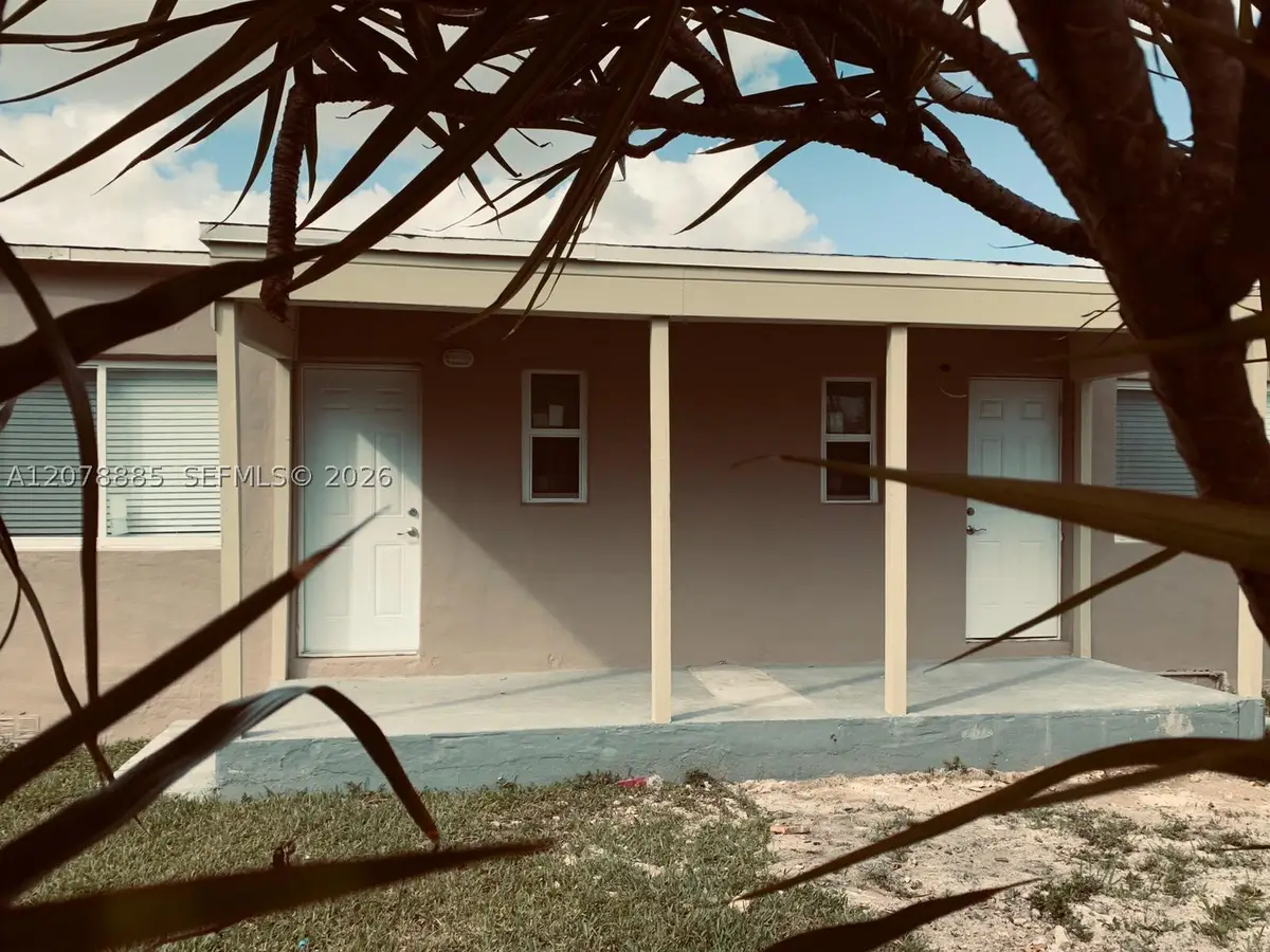 2129 NW 75th St, Miami, FL 33147 - #1