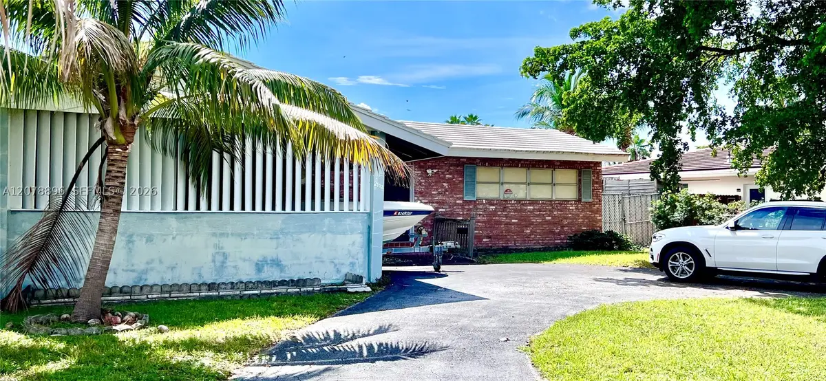 2172 NE 25th St, Wilton Manors, FL 33305 - #1