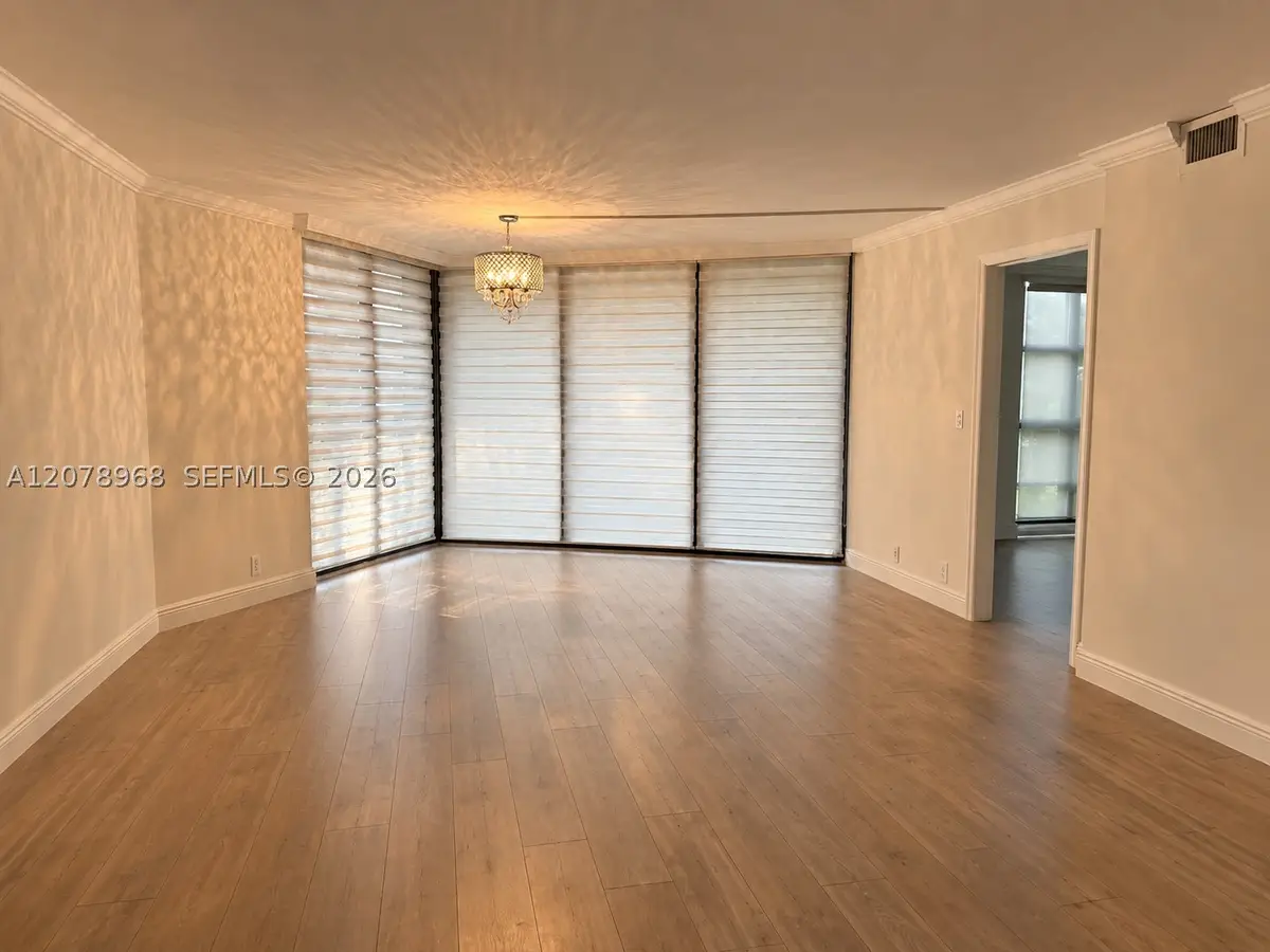 4000 Towerside Ter #304, Miami, FL 33138 - #1