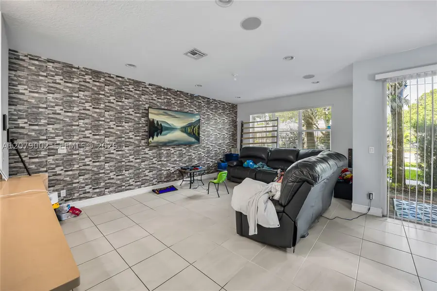 83 Palm Ln, Royal Palm Beach, FL 33411 - #2