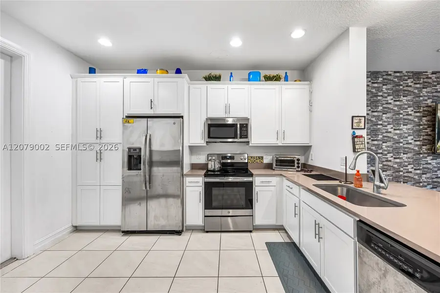 83 Palm Ln, Royal Palm Beach, FL 33411 - #3