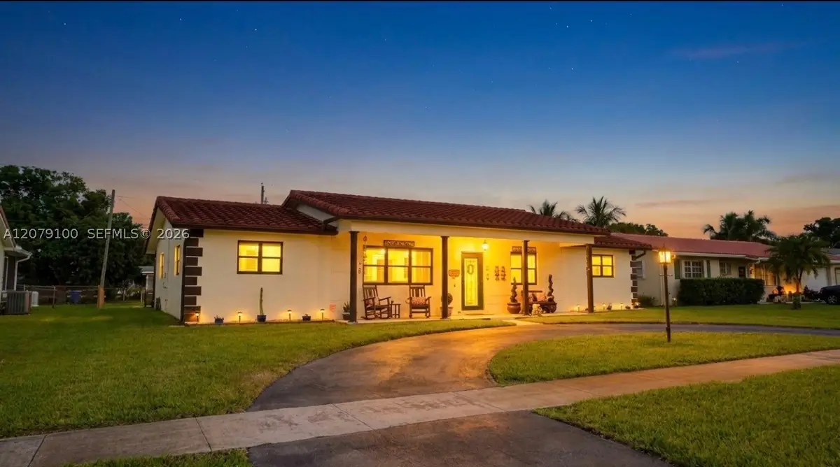 4301 Adams St, Hollywood, FL 33021 - #1