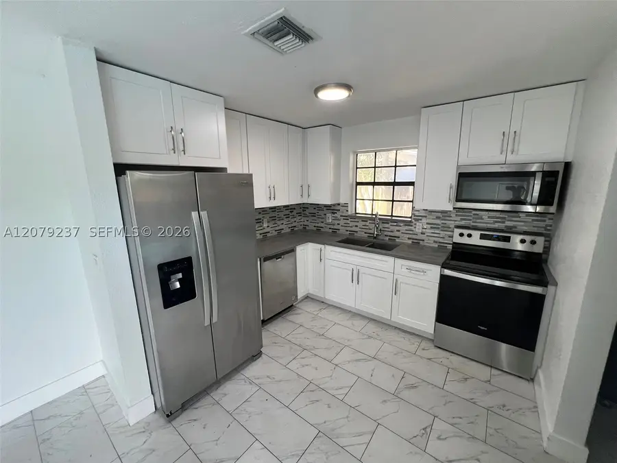 4421 NW 33rd St, Lauderdale Lakes, FL 33319 - #3