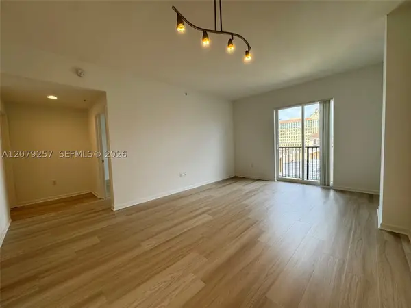 10 Aragon Ave #1008, Coral Gables, FL 33134
