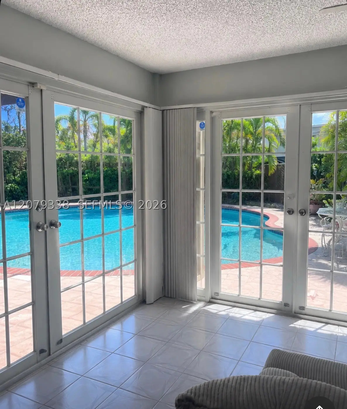 13706 SW 14th St, Miami, FL 33184 - #1