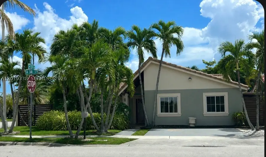 13706 SW 14th St, Miami, FL 33184 - #2