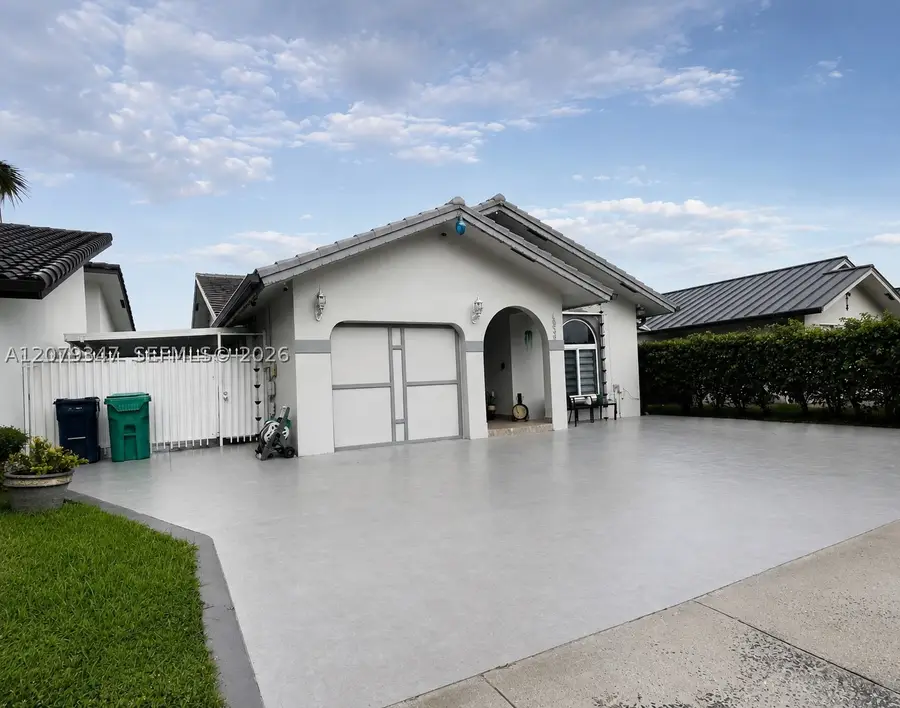 4939 SW 143rd Ave, Miami, FL 33175 - #3