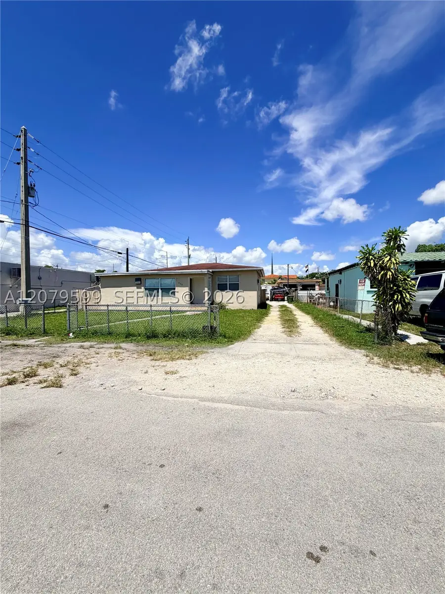 695 NW 130th St, North Miami, FL 33168 - #2