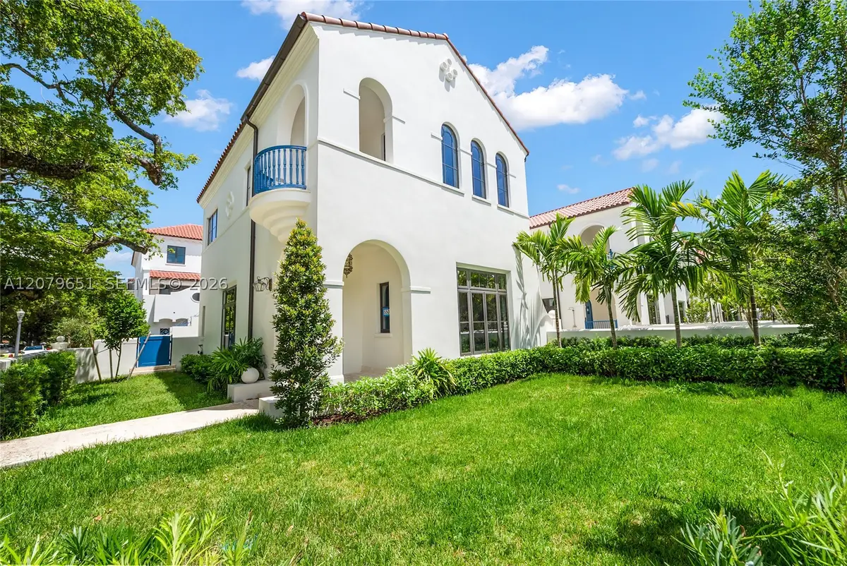 550 Malaga Ave #Villa 1, Coral Gables, FL 33134 - #1