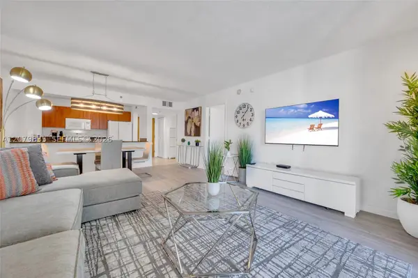 1200 Brickell Bay Dr #2904, Miami, FL 33131