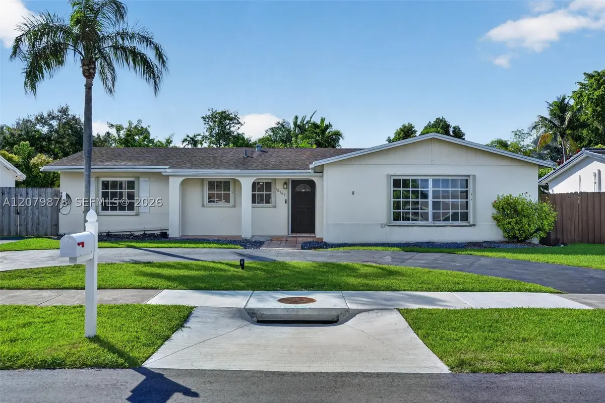 18569 SW 89th Pl, Cutler Bay, FL 33157 - #1