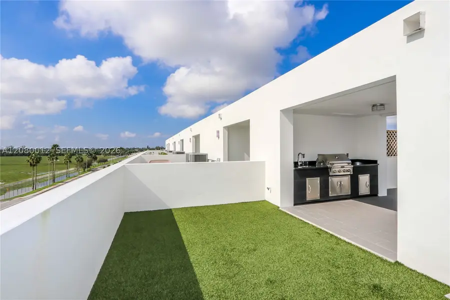 3340 NW 91st Ave, Doral, FL 33172 - #3