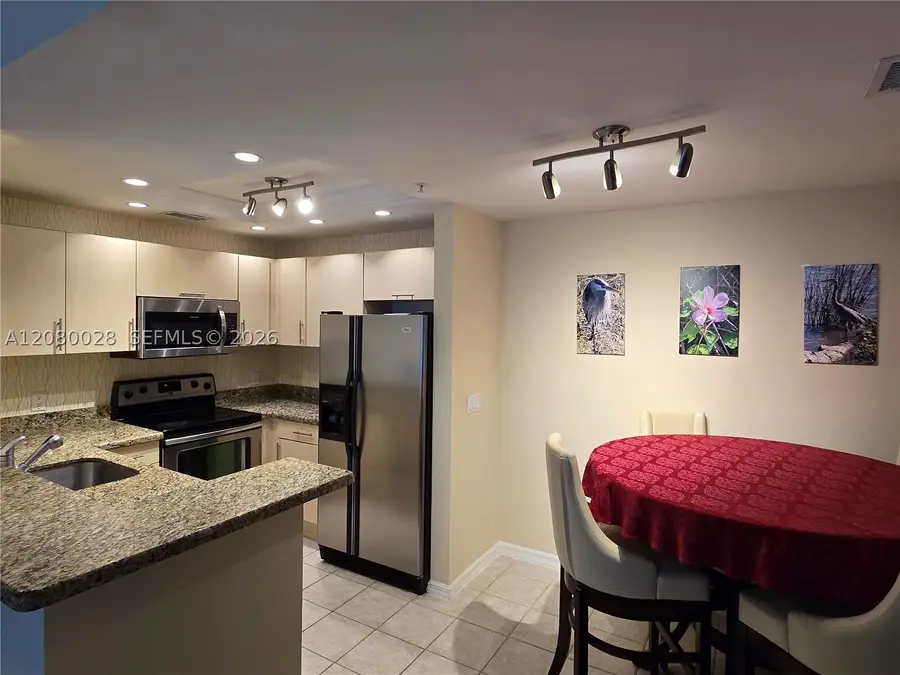 2107 SE 10th Ave #818, Fort Lauderdale, FL 33316 - #3