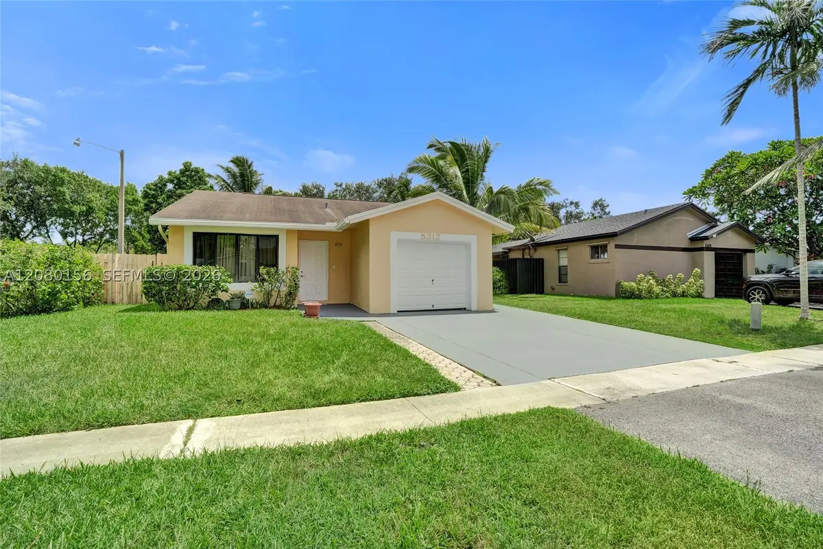 5312 NW 92nd Ave, Sunrise, FL 33351 - #1
