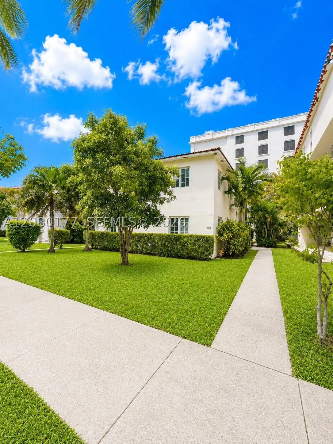 215 Sidonia Ave, Coral Gables, FL 33134 - #1