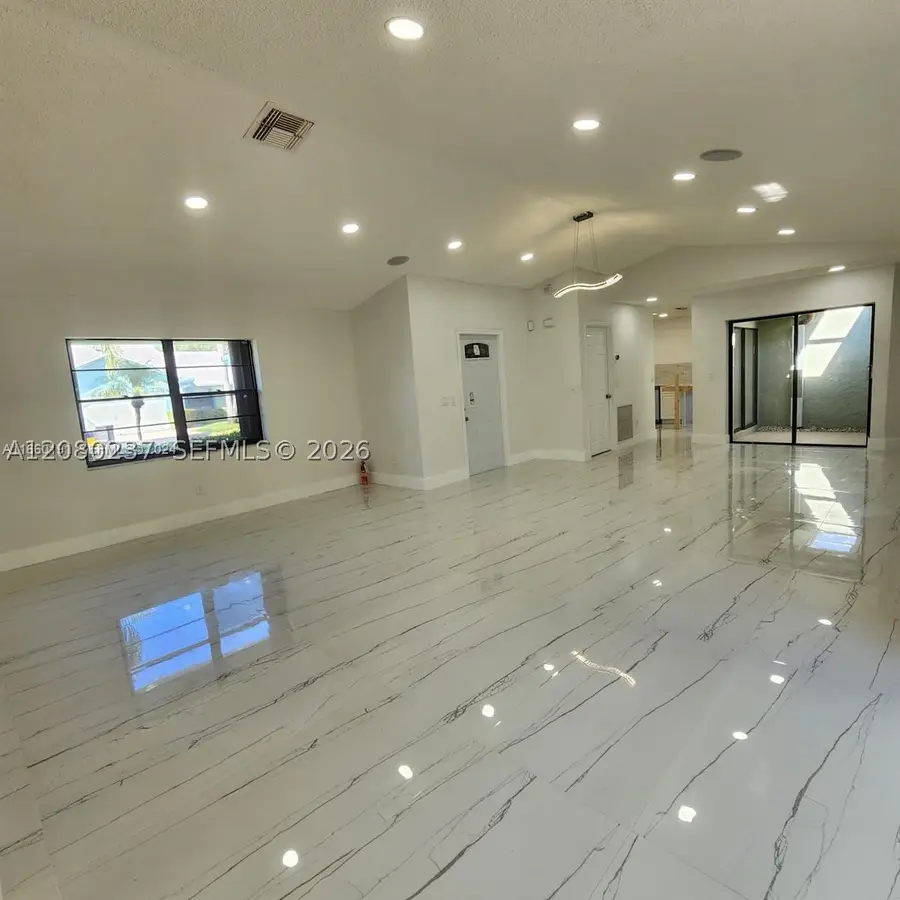 9088 SW 22nd St #E, Boca Raton, FL 33428 - #2