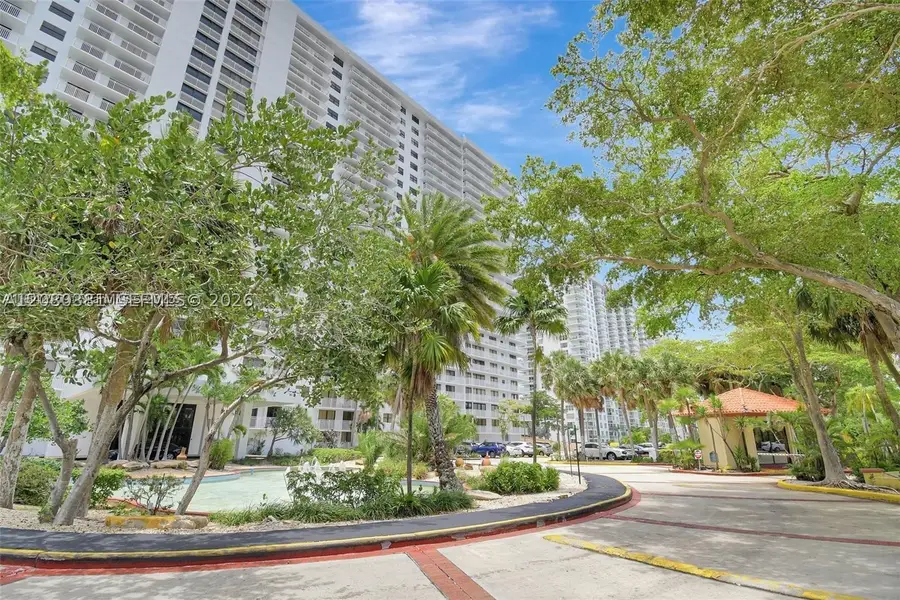 210 174th St #1201, Sunny Isles Beach, FL 33160 - #3