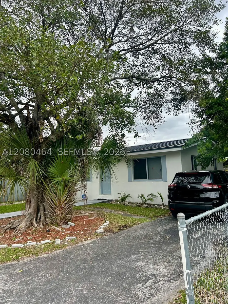 Address Withheld By Seller, Fort Lauderdale, FL 33311 - #2