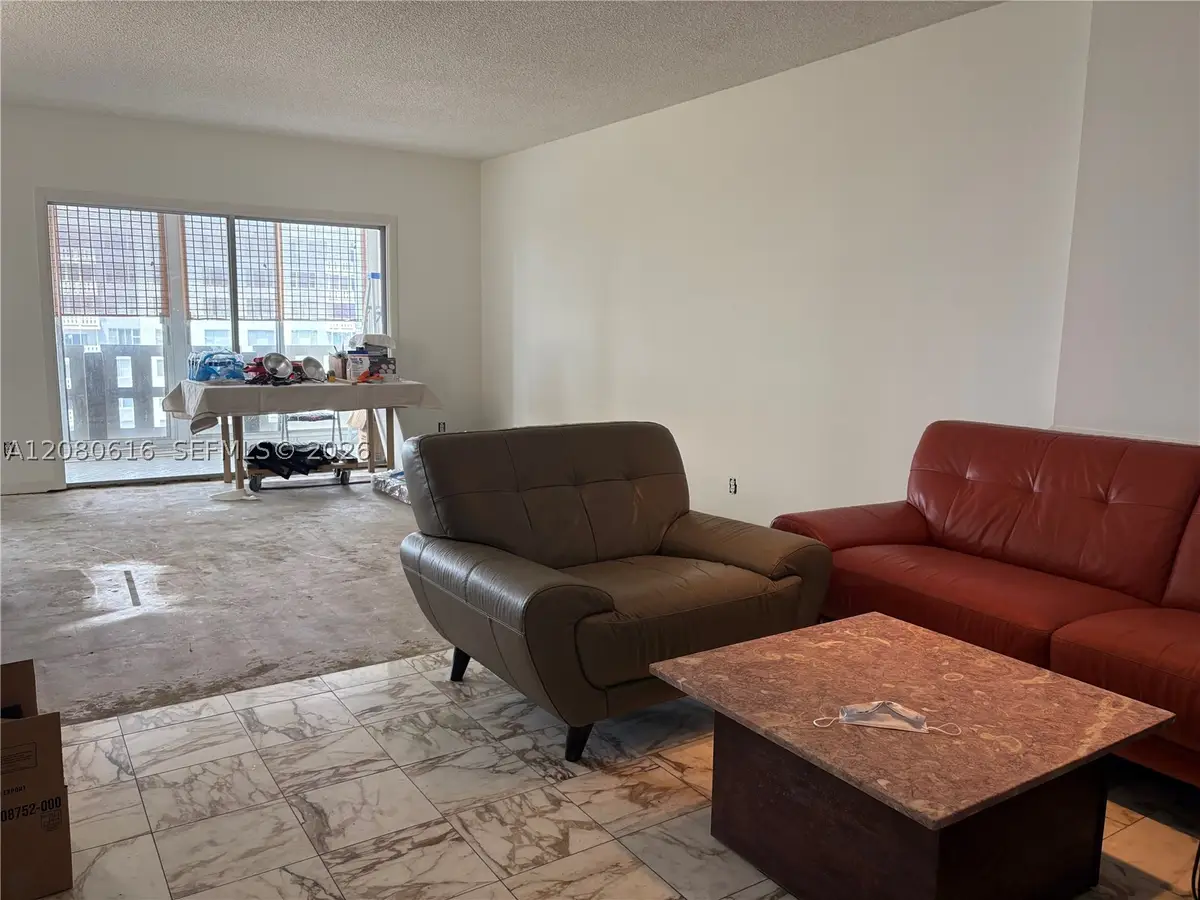 4330 Hillcrest Dr #816, Hollywood, FL 33021 - #1